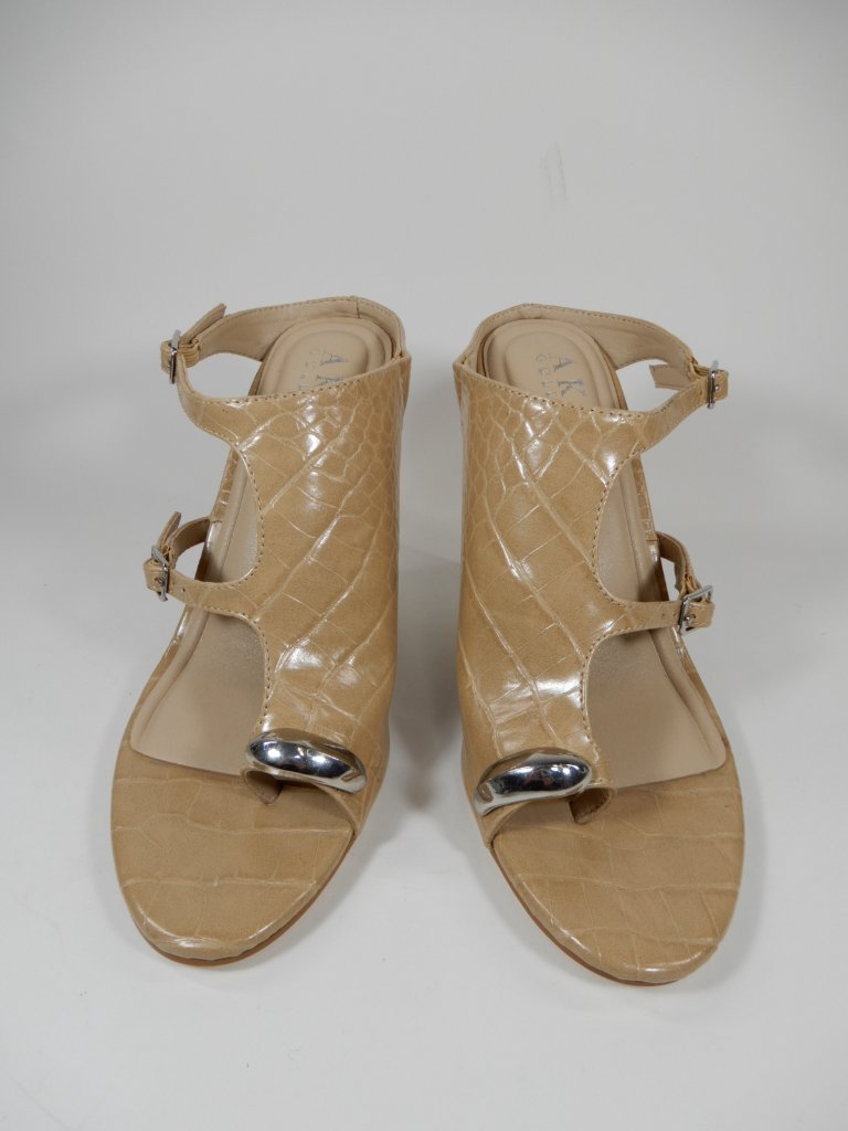 Akira Gold Gino Wedge Heel Sandals Size 8 Nude Croc Faux Leather New — image 4 of 8